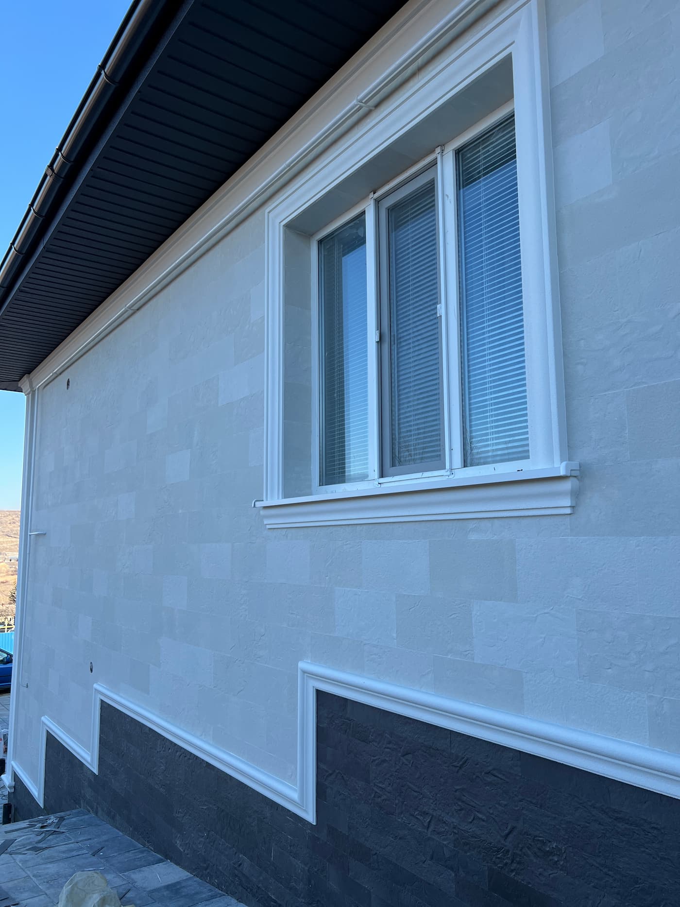 Flexible stone tiles – private house in Orhei — 4