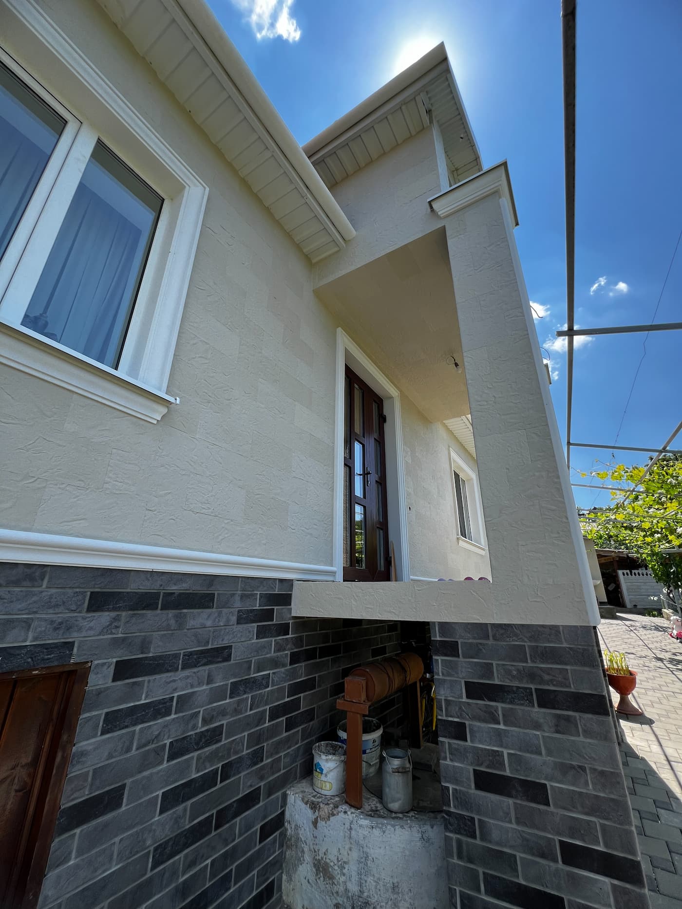 Malkoch — flexible stone facade of a private house — 1