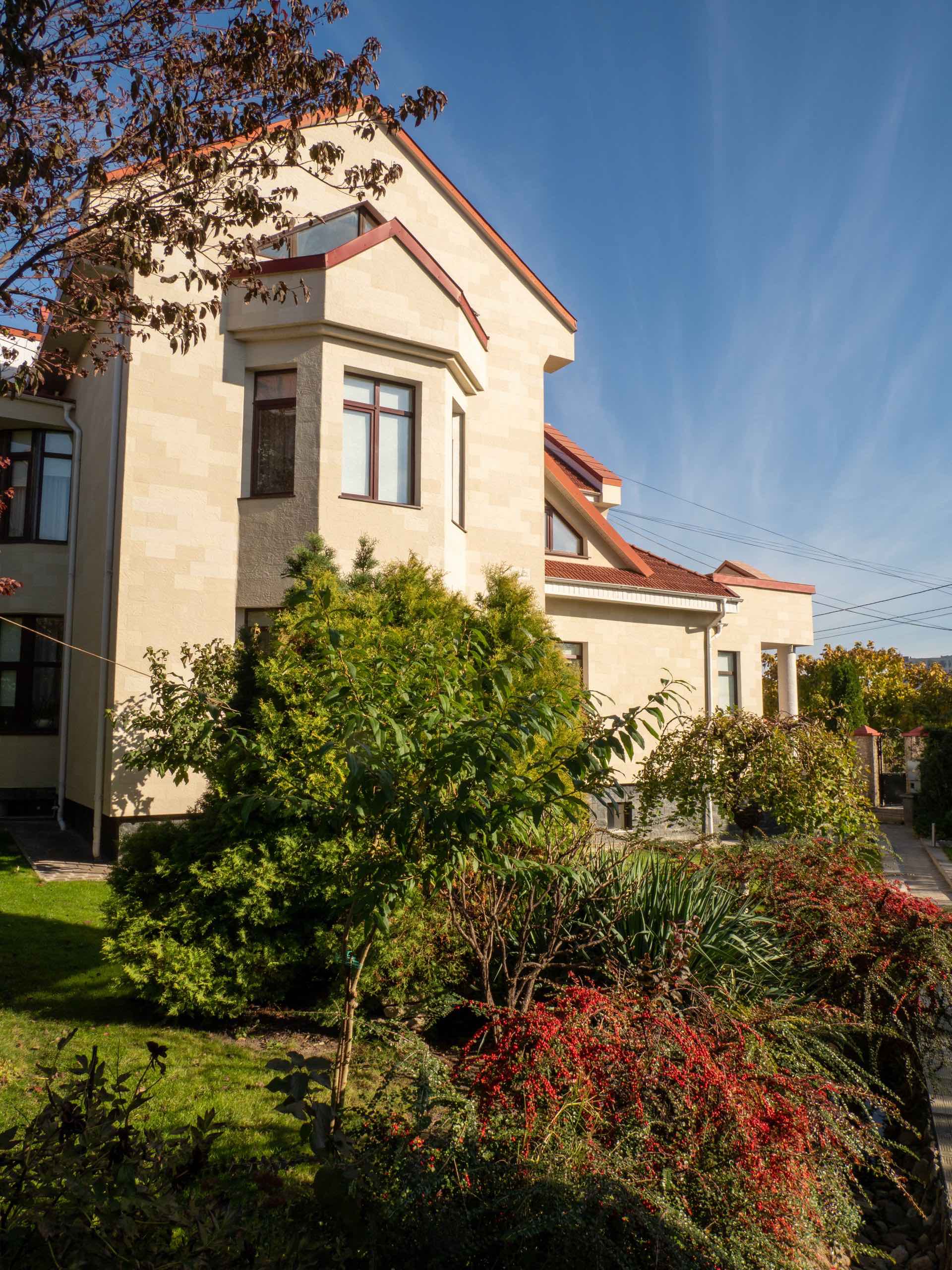 Flexible stone — private house in Telecentru — 12
