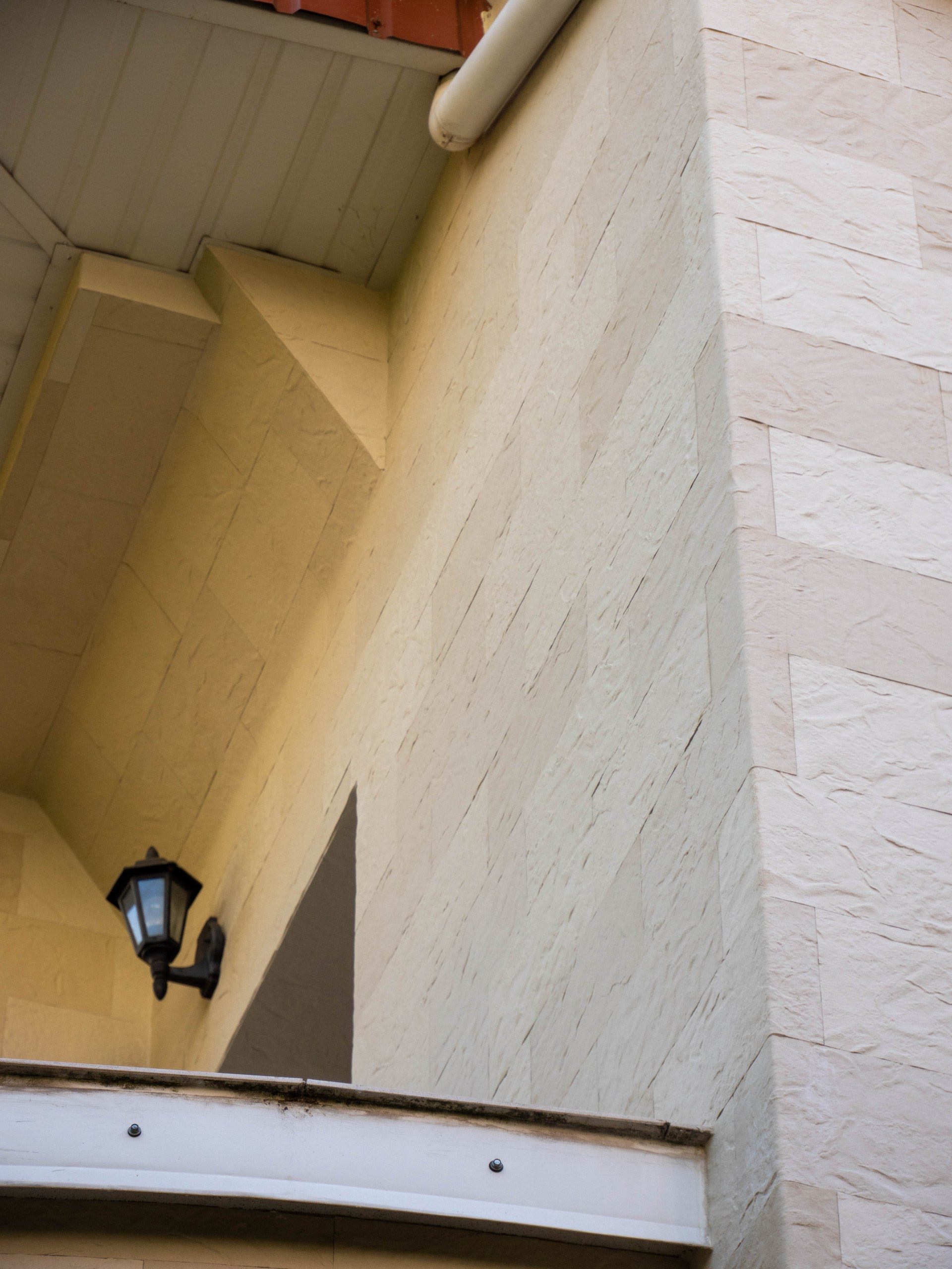 Flexible stone — private house in Telecentru — 36