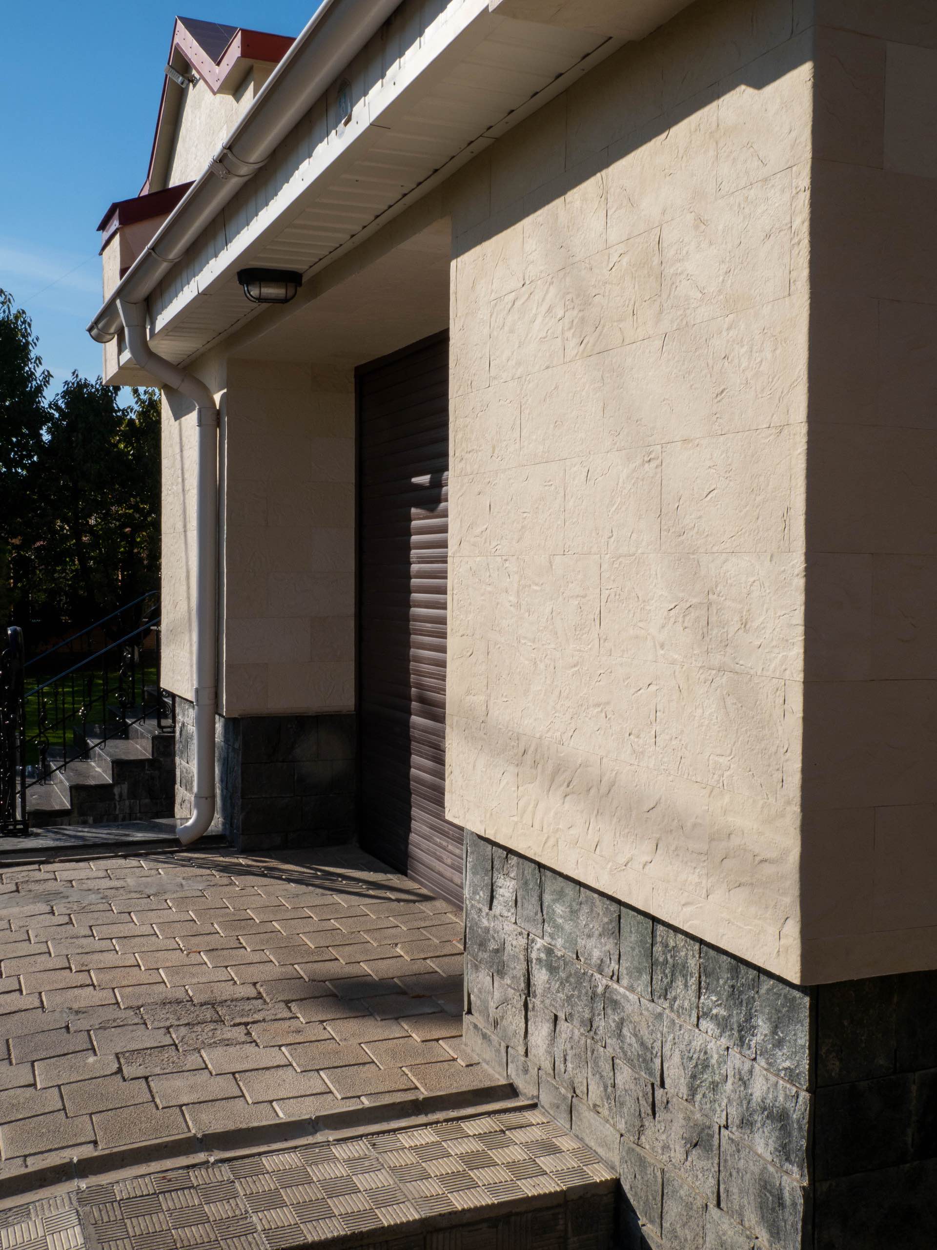 Flexible stone — private house in Telecentru — 39