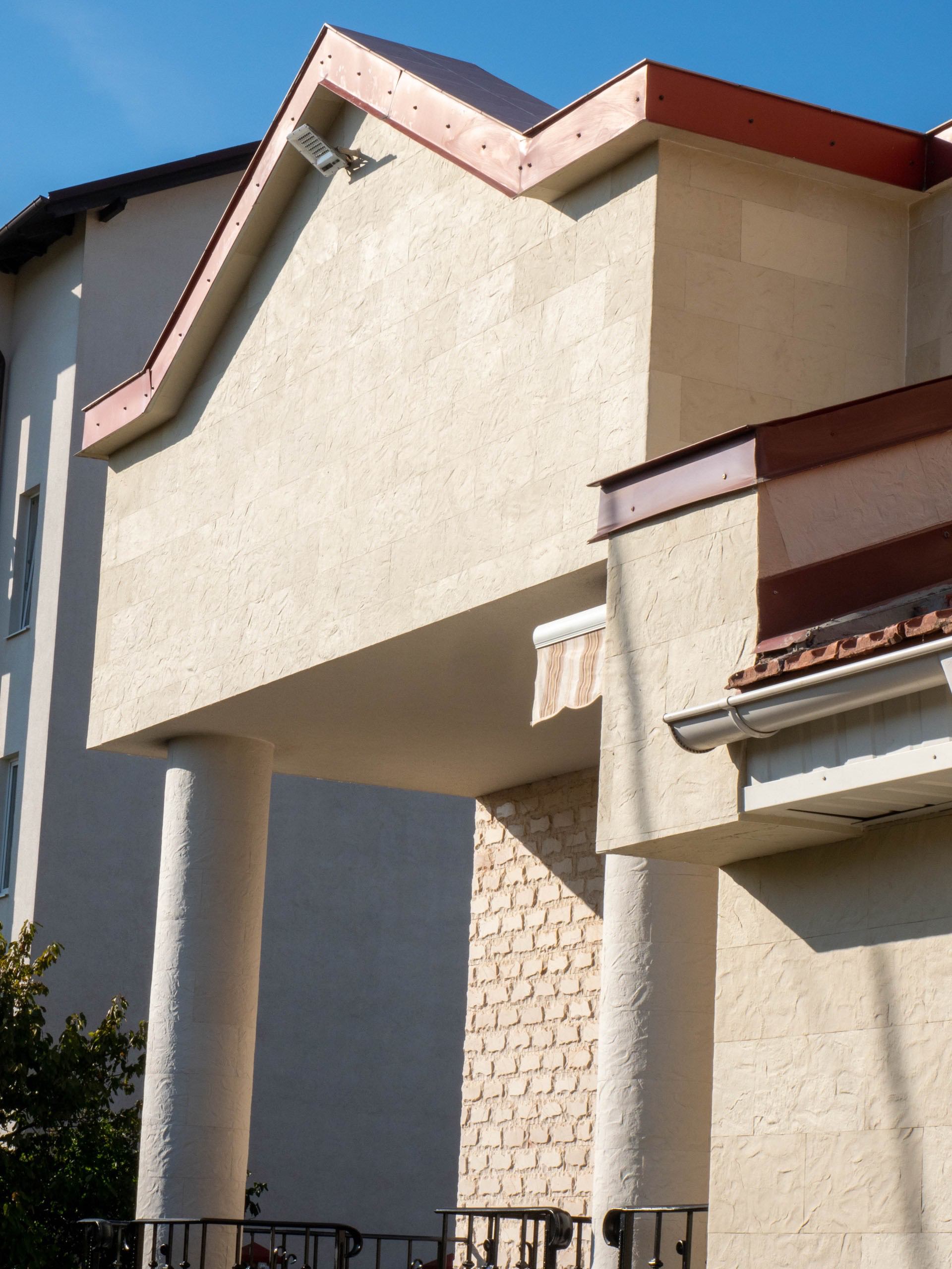 Flexible stone — private house in Telecentru — 46