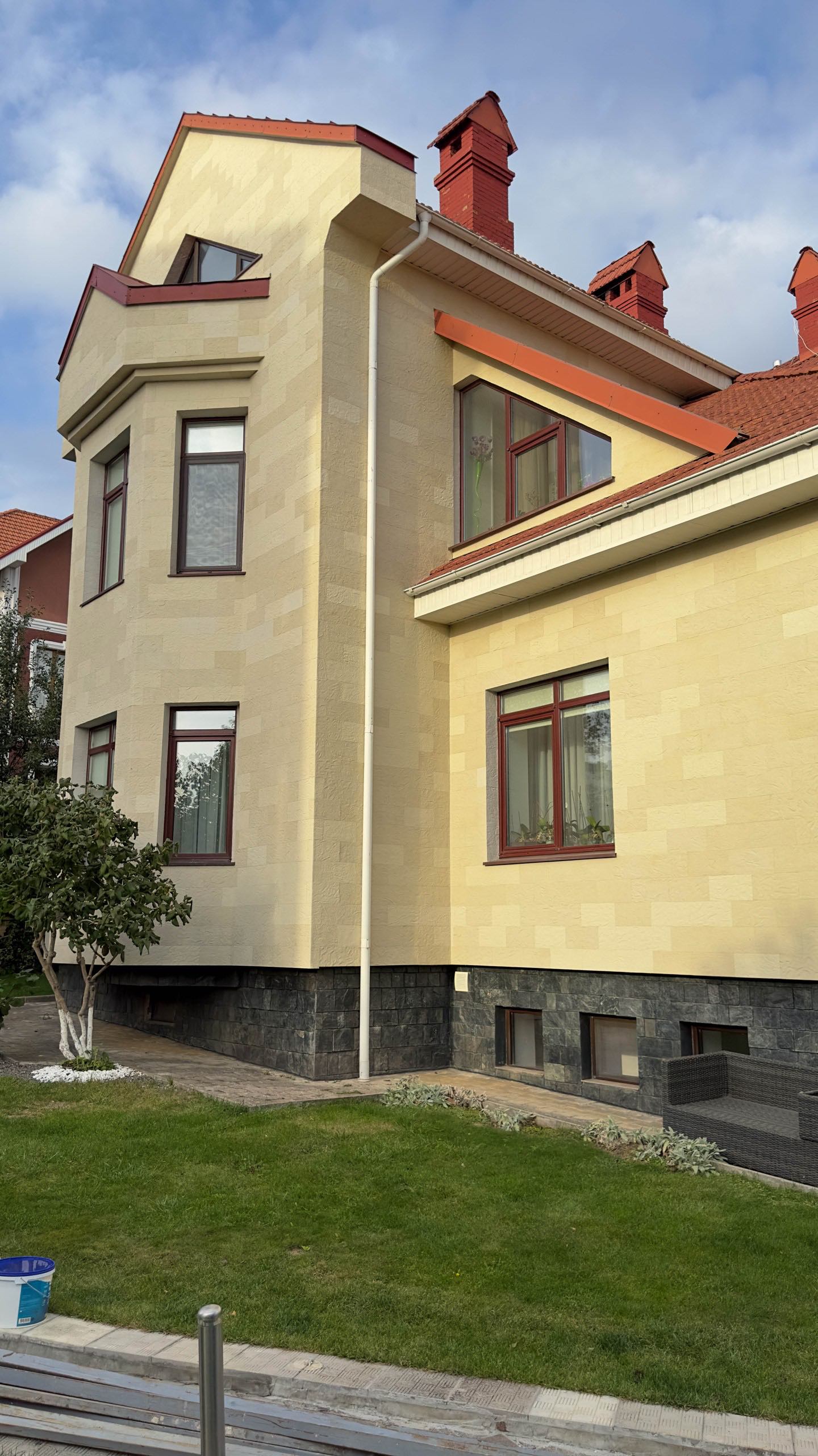 Flexible stone — private house in Telecentru — 72