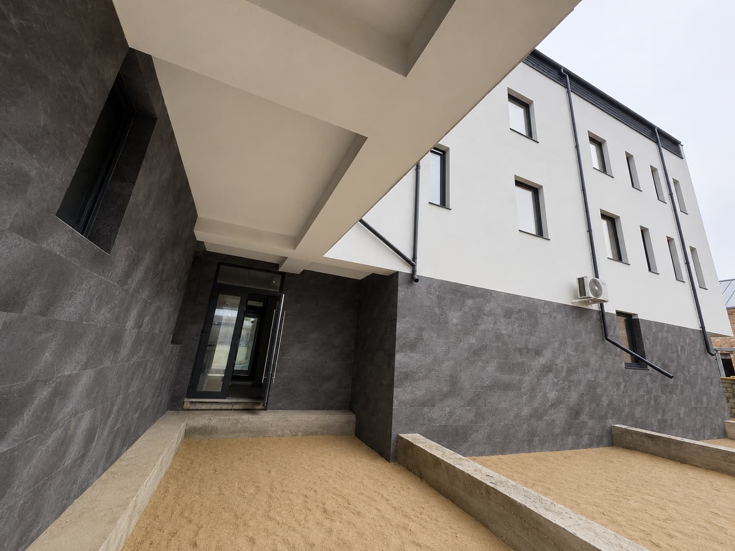 Flexible facade panels — house in Buiucani — 6