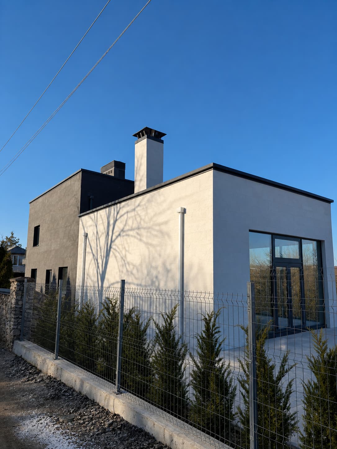 Pletaflex flexible panels — a house on the outskirts — 6