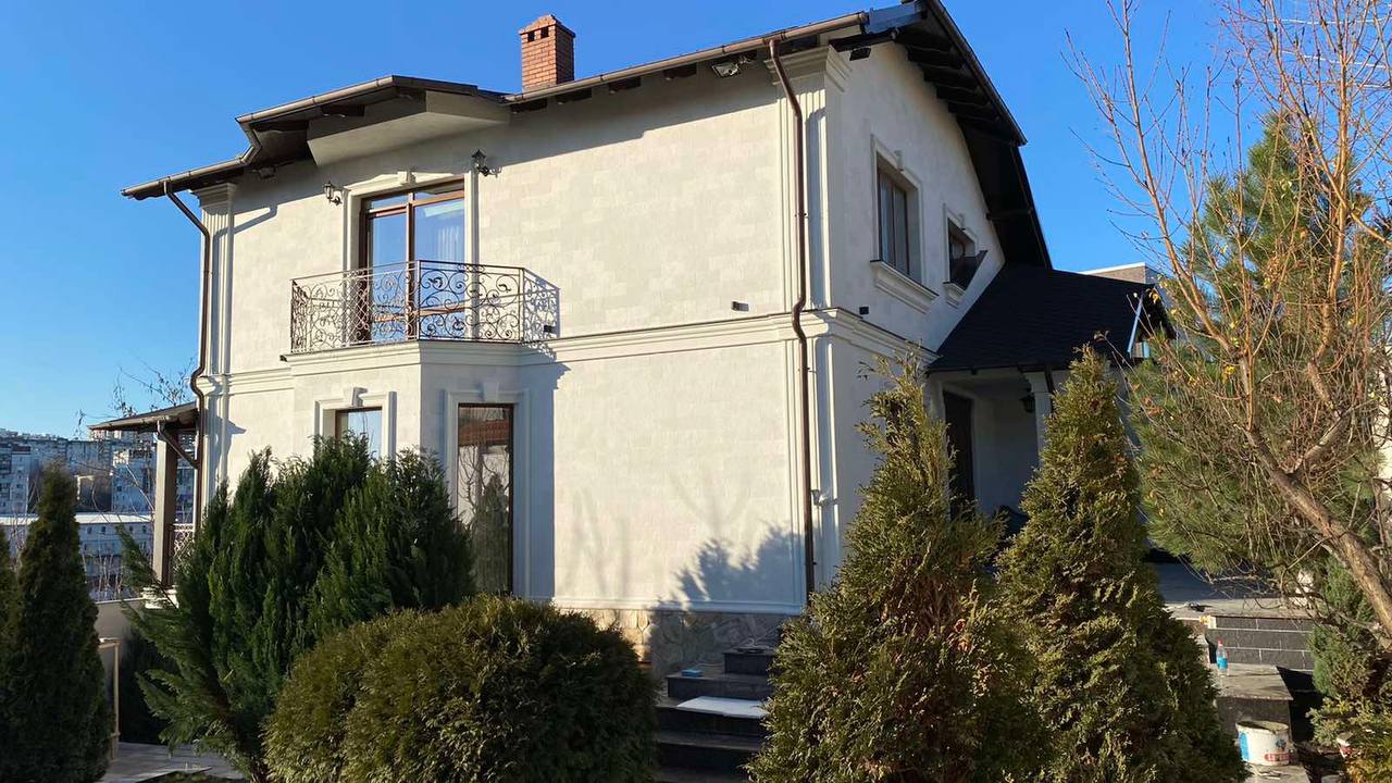 Pletaflex flexible stone – private house in Telecentru — 1