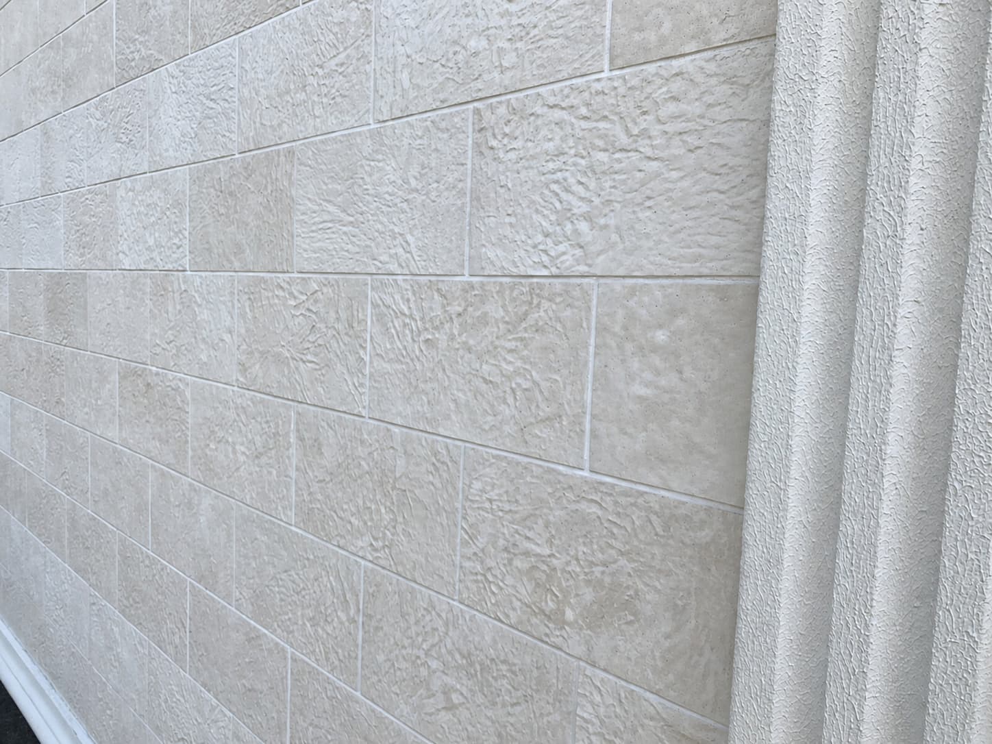 Manor in Durlesti — flexible tile facade — 1