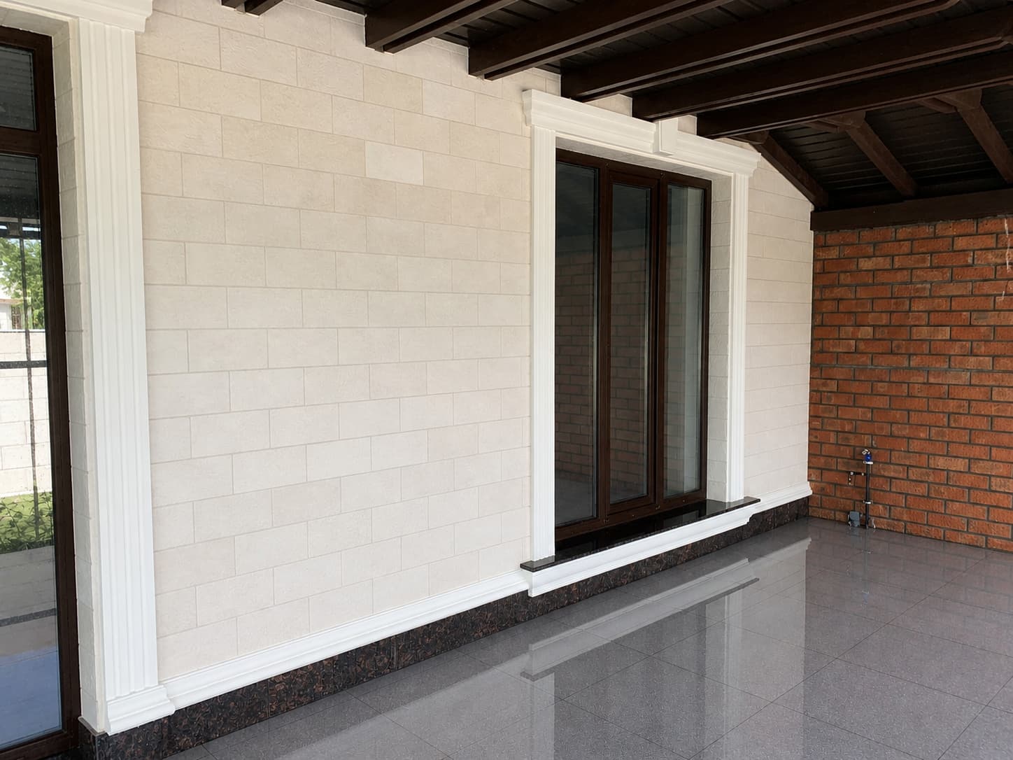 Manor in Durlesti — flexible tile facade — 2