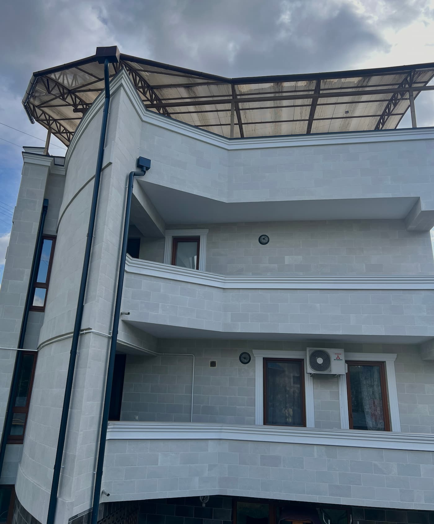 Flexible stone for the facade — building in Ciocana — 2