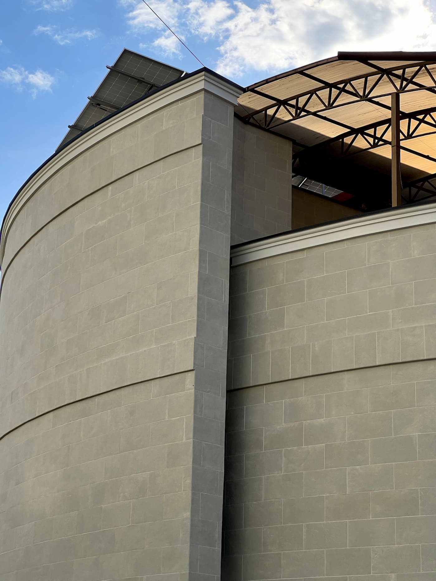 Flexible stone for the facade — building in Ciocana — 3
