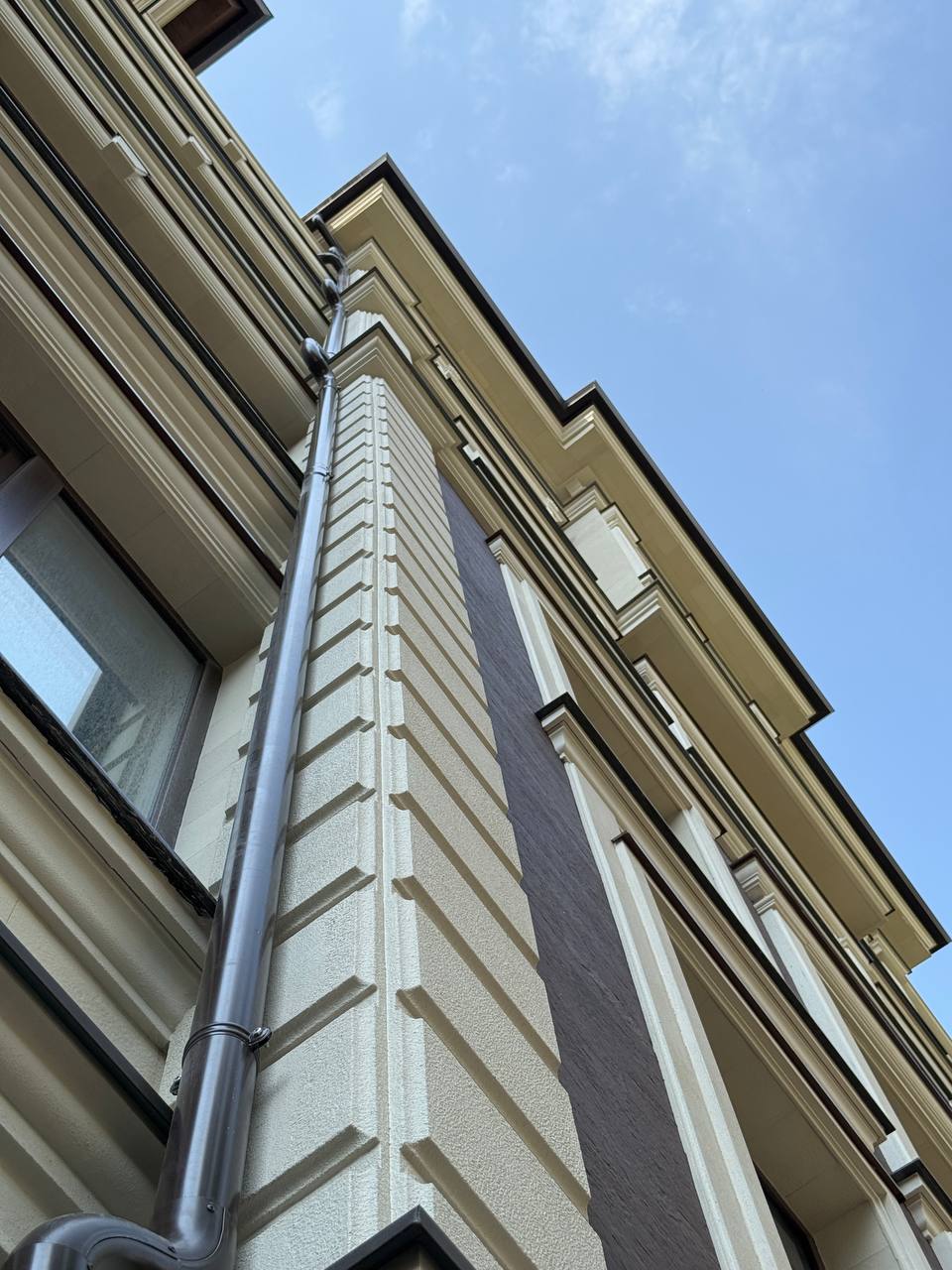 Flexible facade cladding — Crema De la Crema — 23