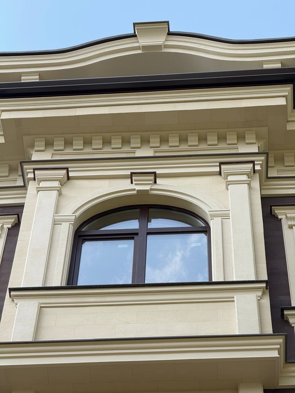 Flexible facade cladding — Crema De la Crema — 7