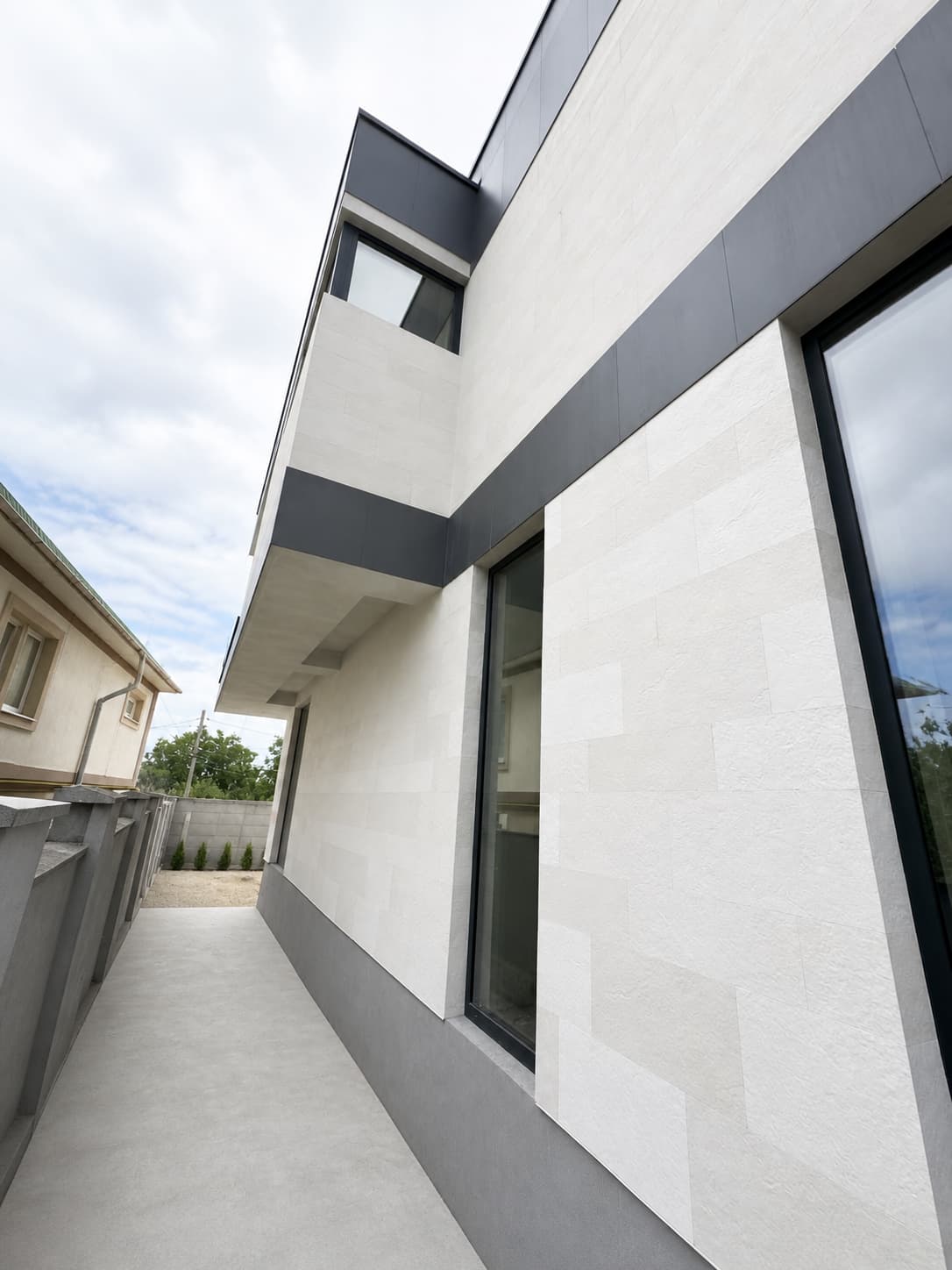 PletaFlex flexible stone – residence in Durlesti — 13