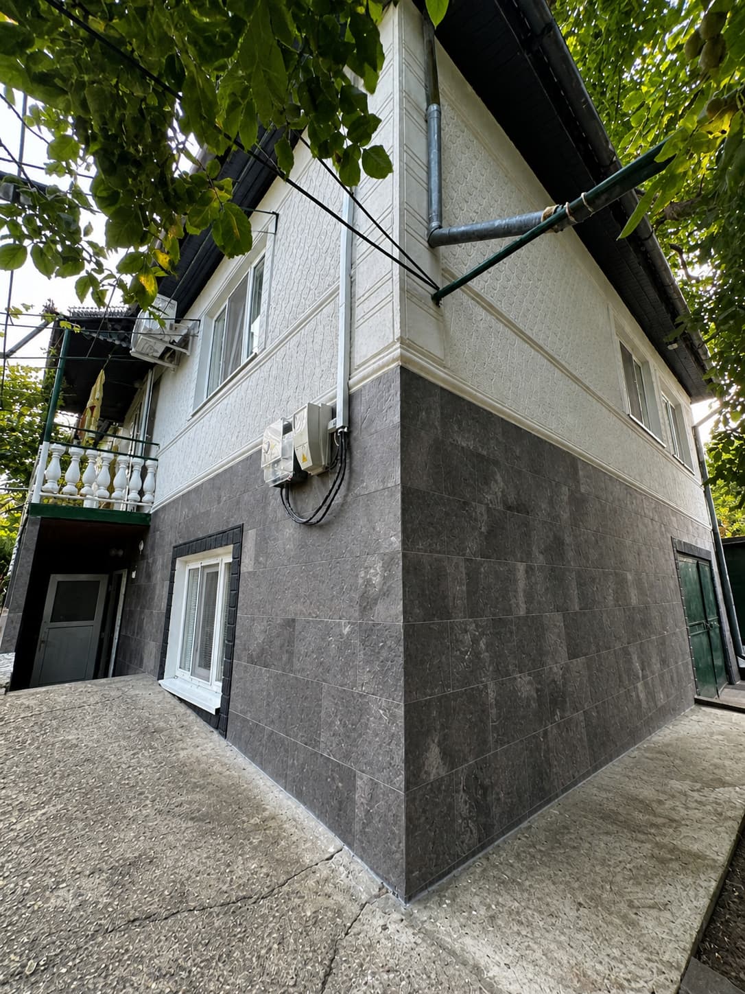 Flexible stone — house in Cimișlia — 16