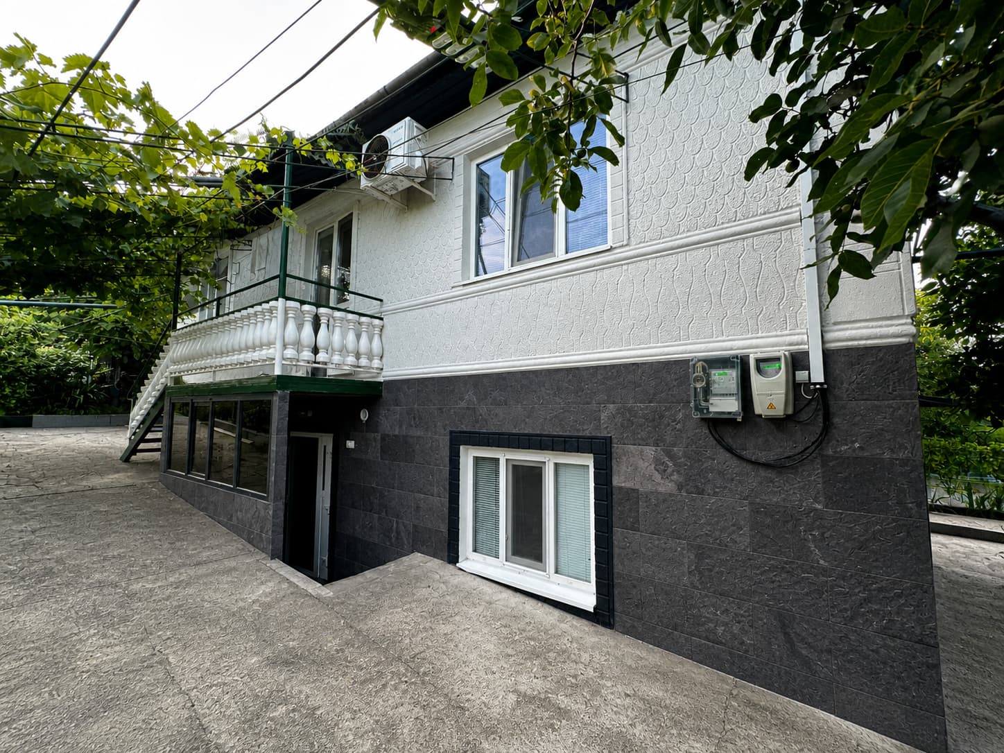 Flexible stone — house in Cimișlia — 18