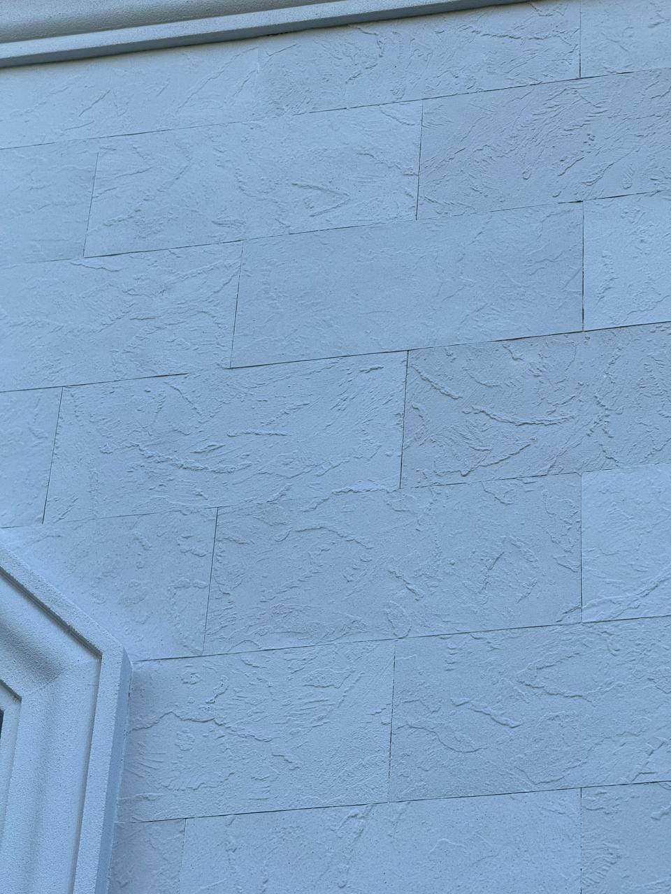 Flexible stone tiles for façades — house in Primaverii — 11