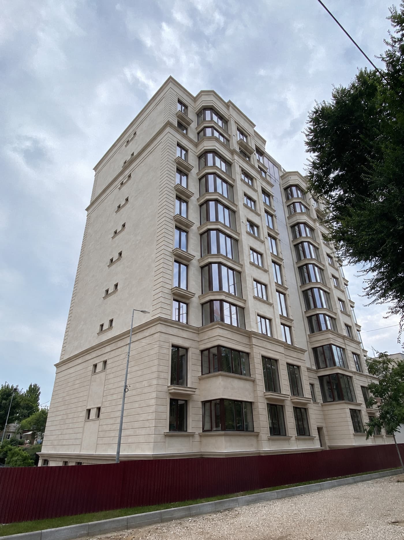 Pletaflex flexible panels — multi-storey building in Buiucani — 2