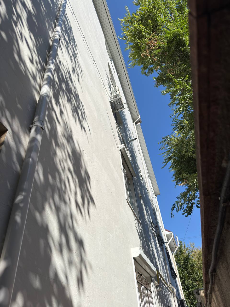 Pletaflex flexible panels — five-storey building in Botanika — 10
