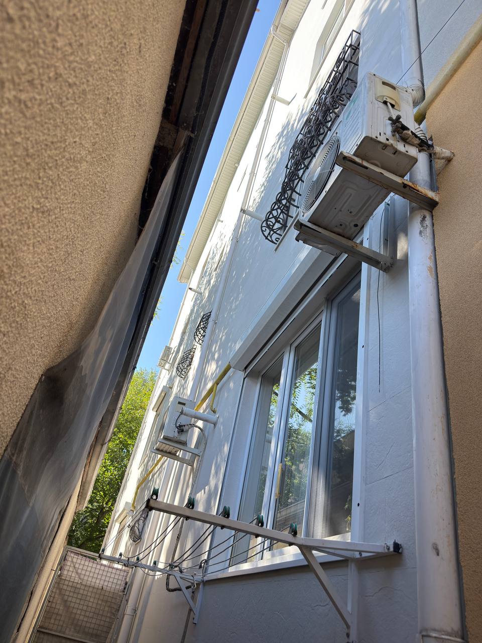 Pletaflex flexible panels — five-storey building in Botanika — 4