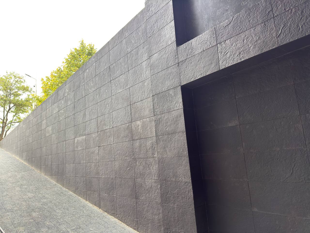 Flexible stone – Mall in Chisinau — 2