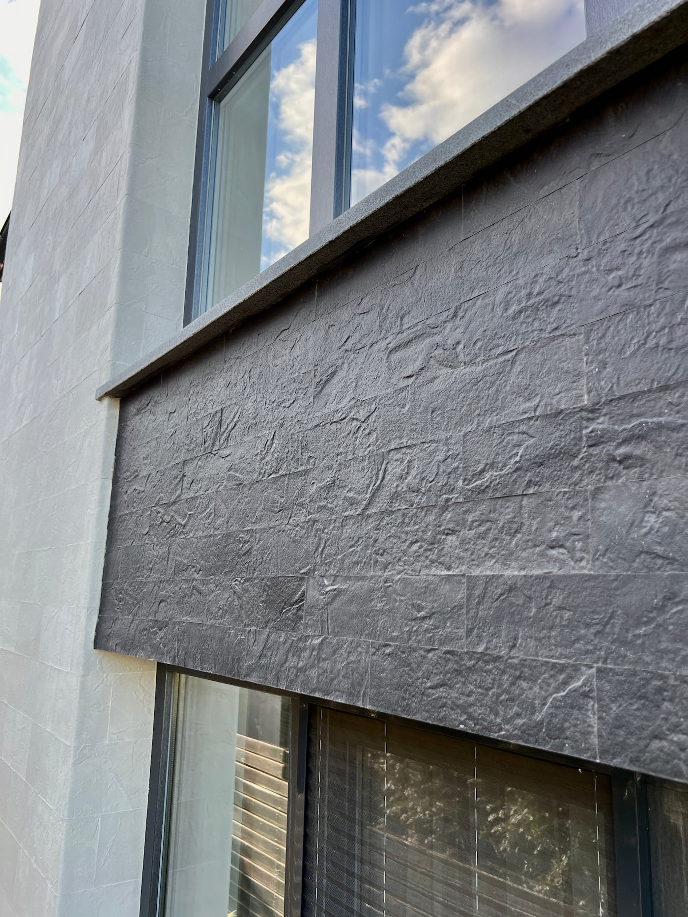 Flexible stone tiles – private house at Telecentre — 10