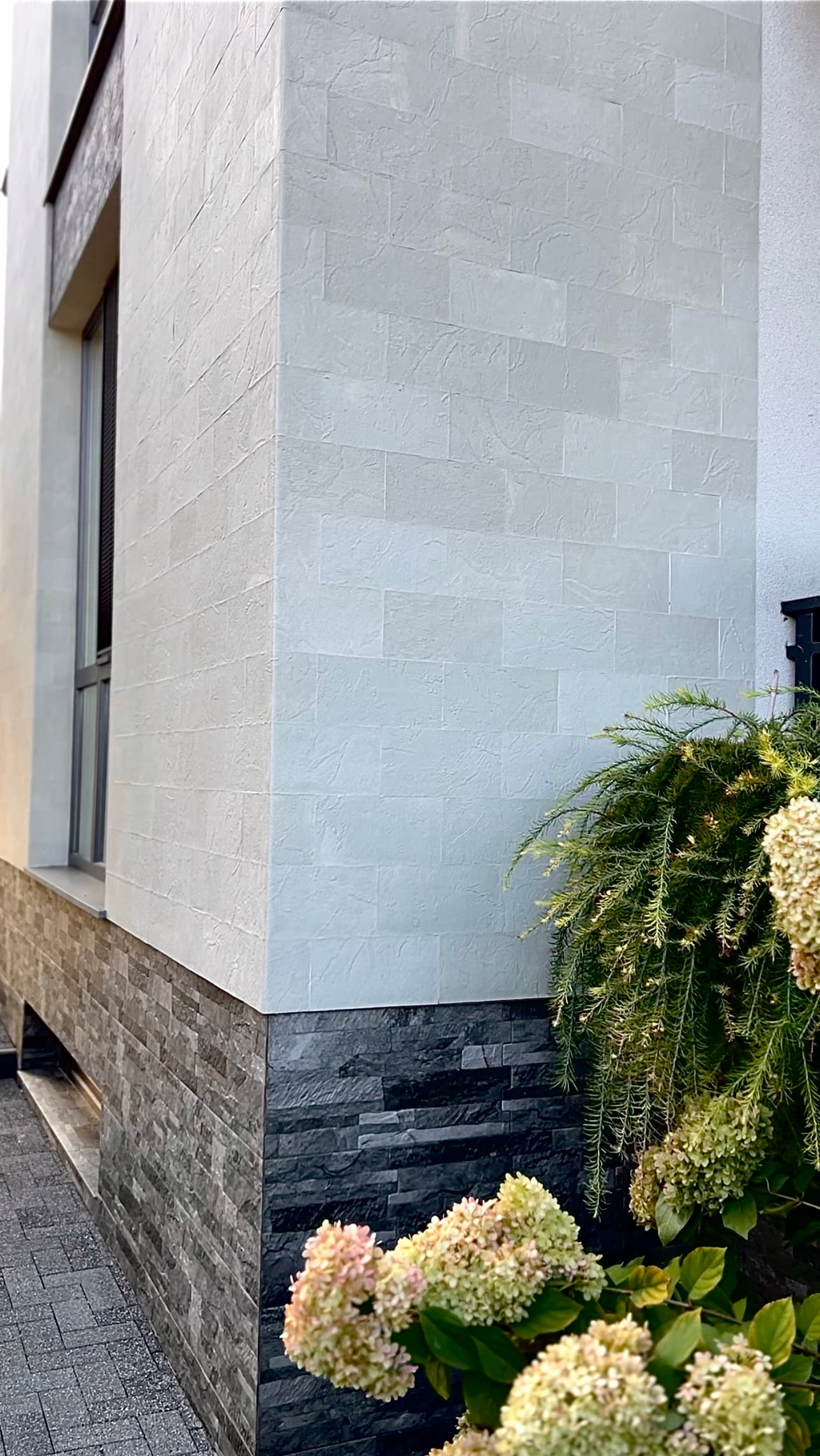 Flexible stone tiles – private house at Telecentre — 11