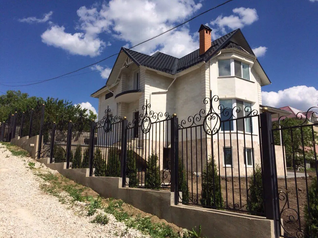 Flexible stone — private house in Malcoci